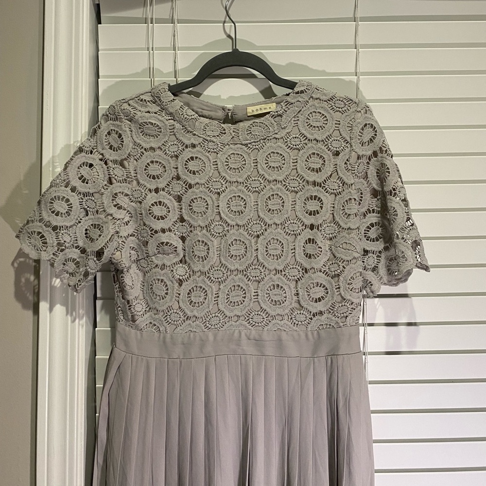 ✨new with tags!!Flannel grey maxi dress with crochet skirt✨